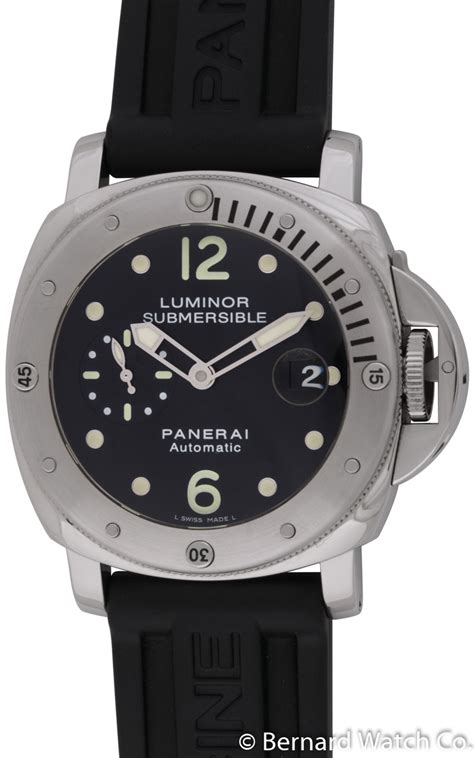 panerai luminor submersible pam 24